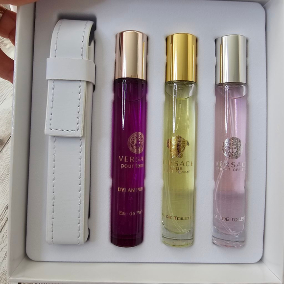 Women's Versace Gift Set - Picture 2 of 6